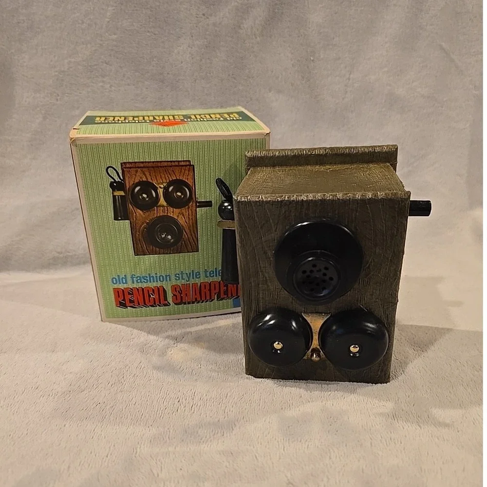 Vintage Old Fashion Style Telephone Pencil Sharpener